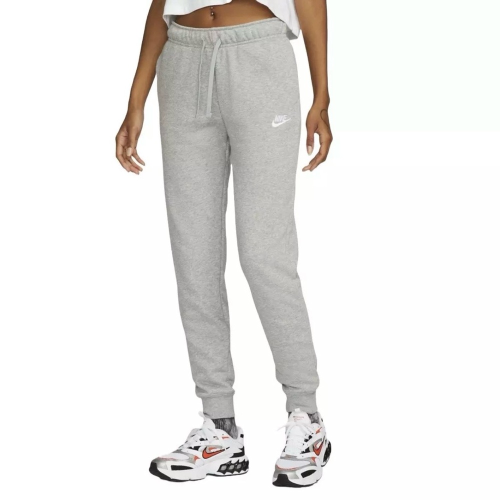 Nike Women’s Heather Gray Sweatpants
